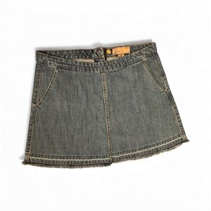 Vero Moda Blue Denim Mini Skirt size M in perfect condition